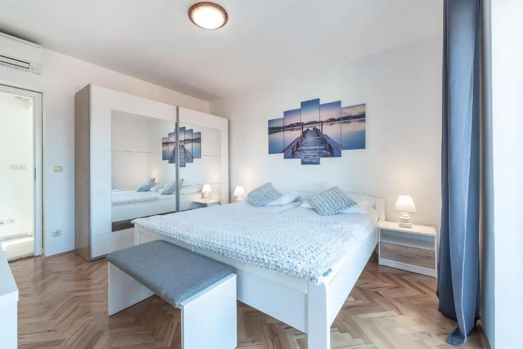 South Wind Apartments