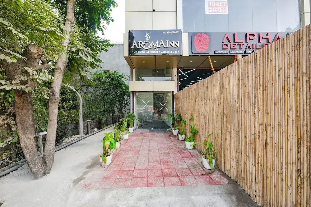 FabHotel Kavya Inn