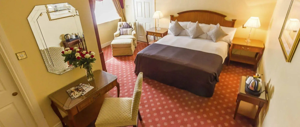 TF Royal Hotel & Theatre