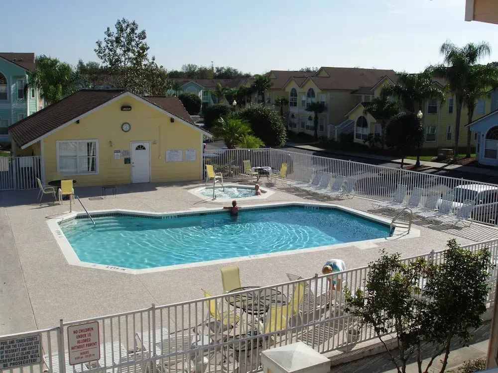Near Theme Parks! Fabulous 3 BR Home, Star Wars Children's BR, Pool!