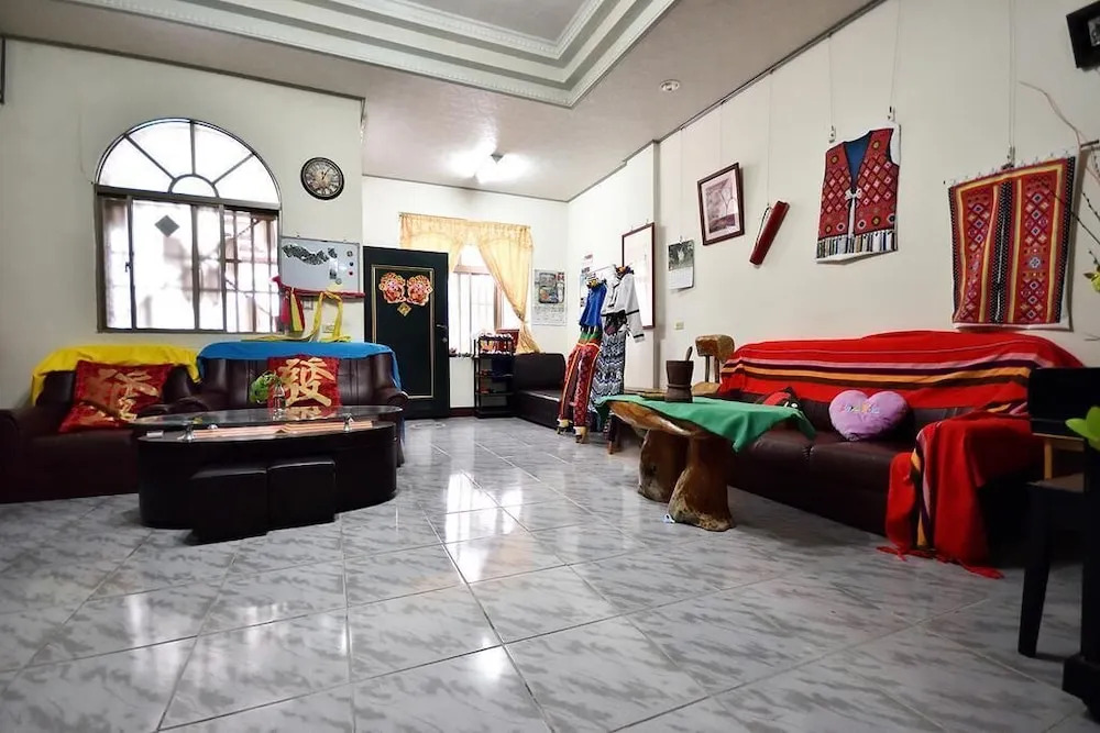 Yiwa Homestay