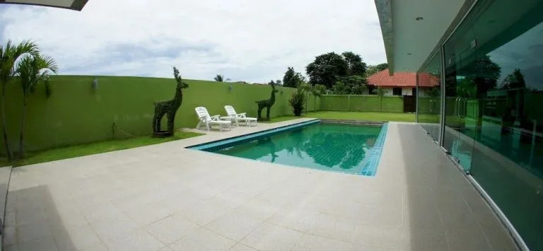 N.B. Villas - Villa Bon