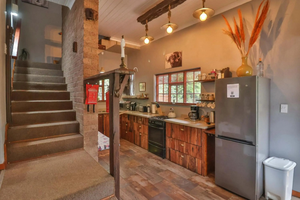 Self catering, fully equipped, 2 storey cottage.