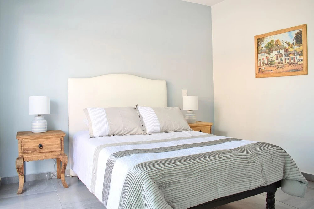 Apartment on the Beach - H-2