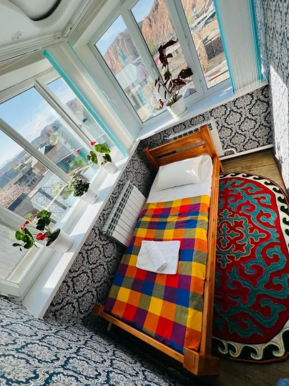 DADOW Guesthouse