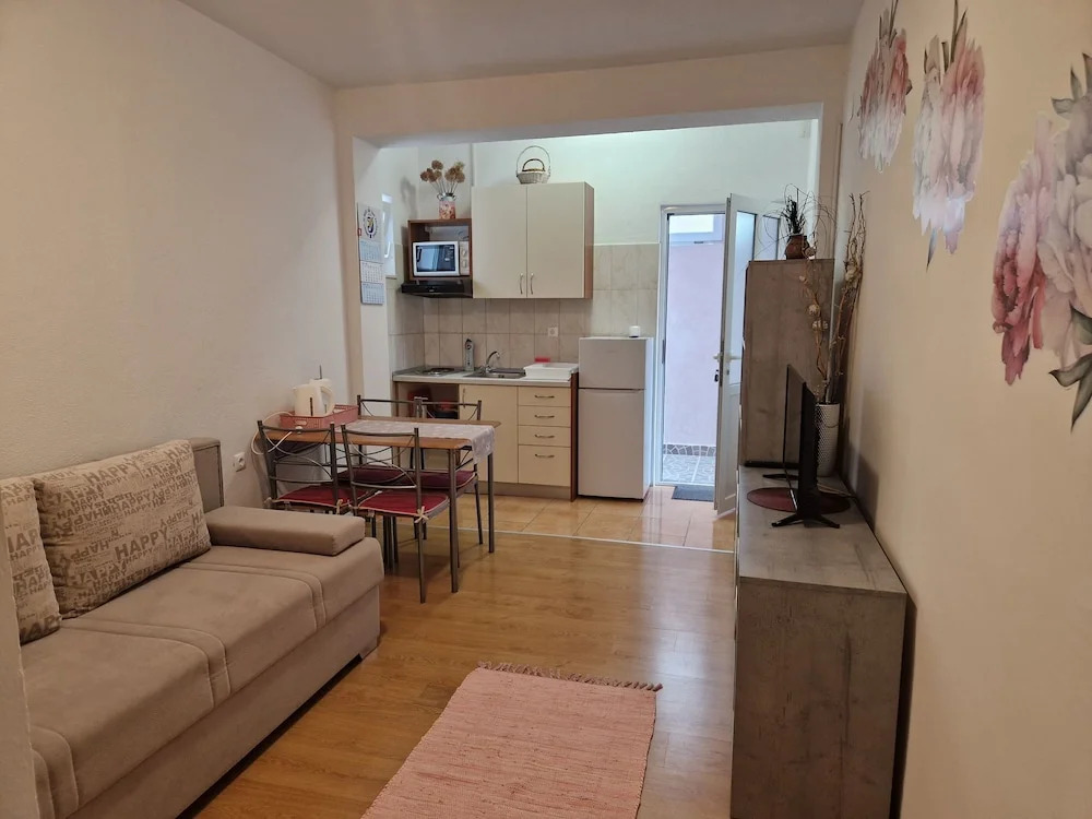 Apartments Dragan