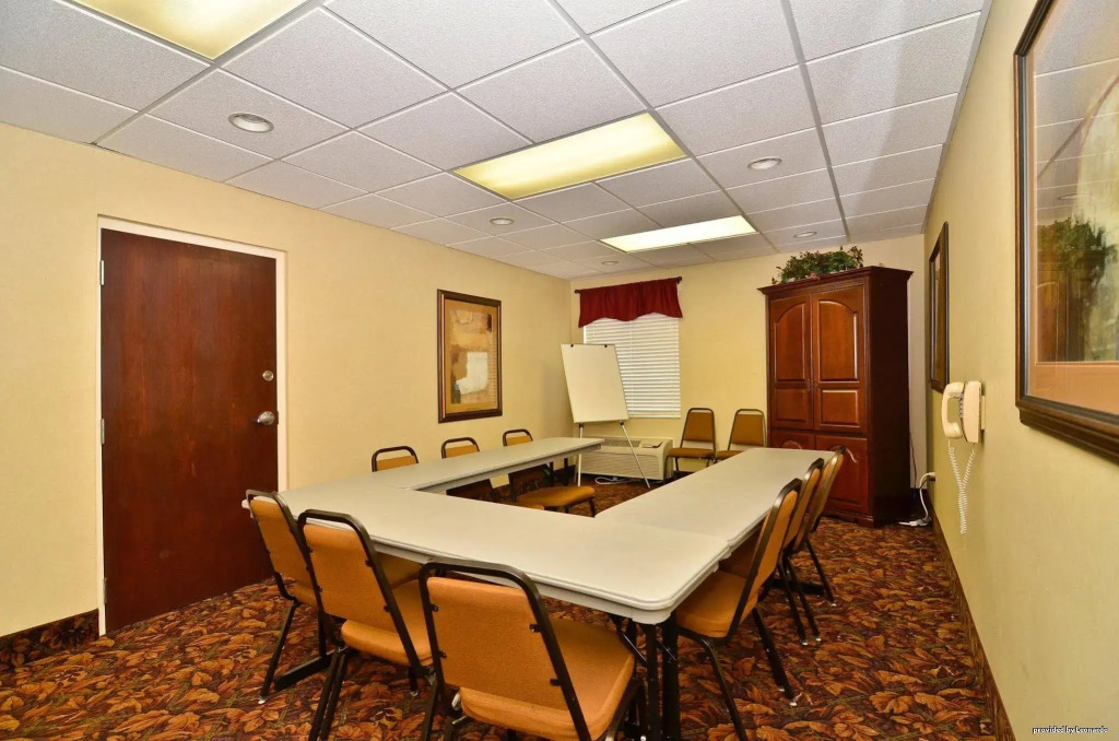 Best Western Plus Oak Mountain Inn