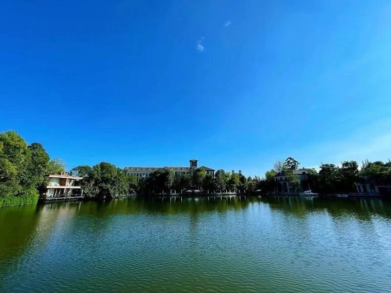 Jinlong Holiday Hotel
