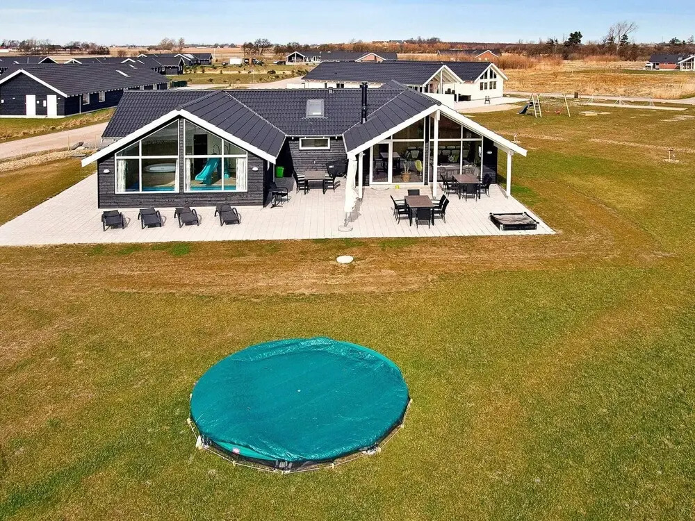 Pleasant Holiday Home in Vaggerlose near Sea