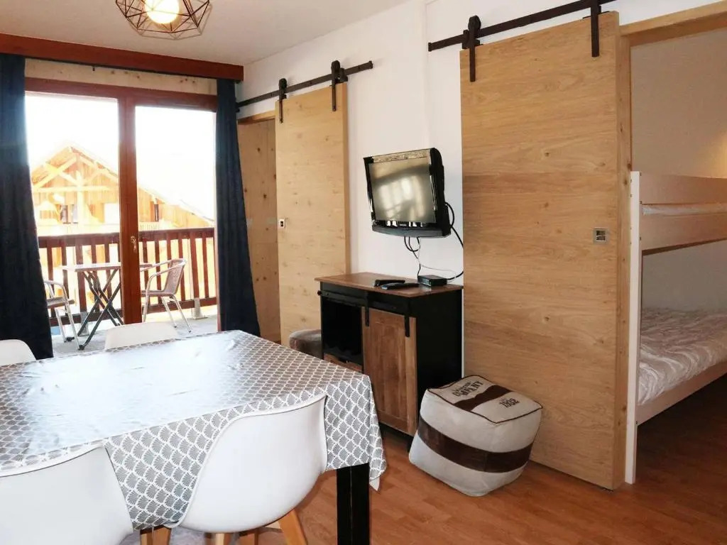 Appartement Les Orres, 2 pièces, 6 personnes - FR-1-322-278