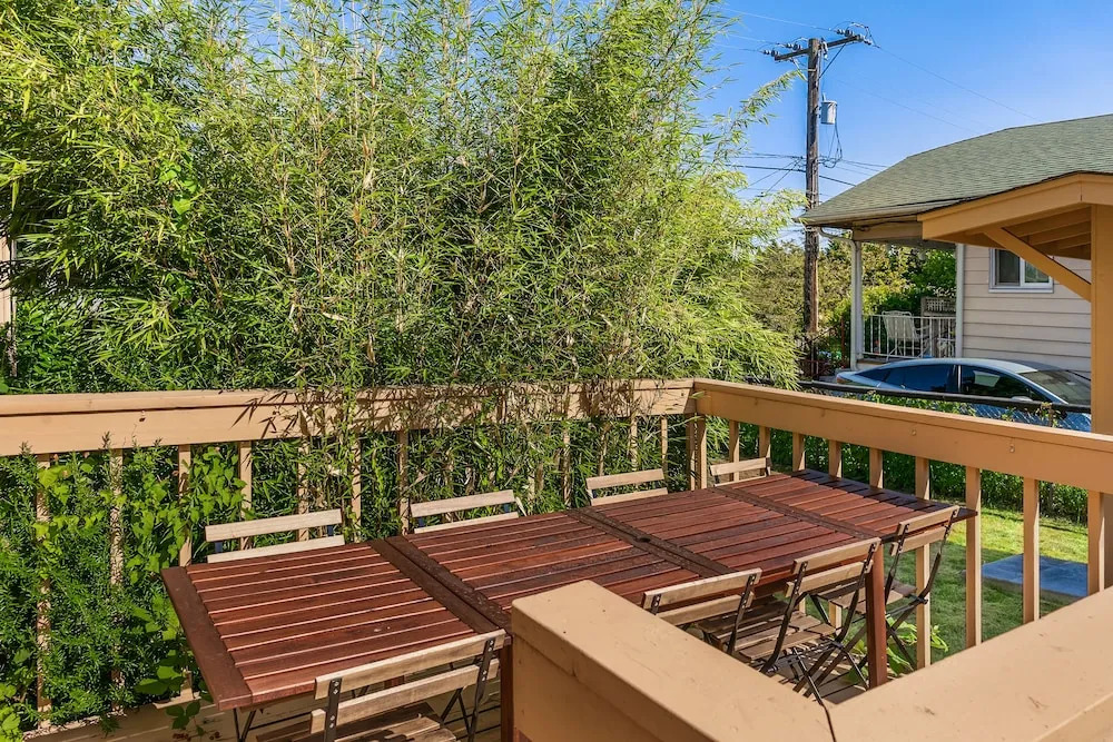 Seattle Vacation Home - Roy Street