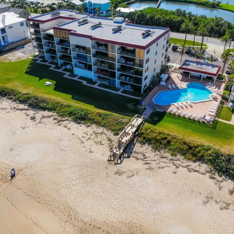 Watch the Dolphins Play Beachfront Chadham-by-the-sea 318