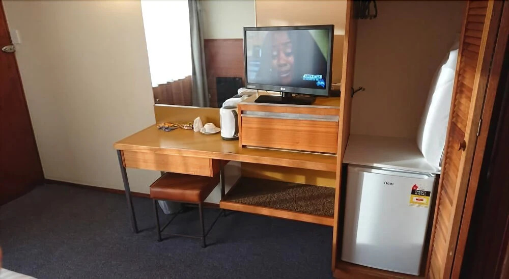 Mt Lyell Motor Inn - By Orangepete