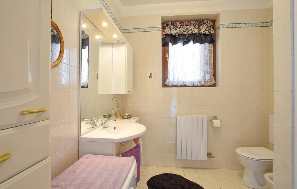 Beautiful Home in Lazise With 3 Bedrooms, Wifi and Outdoor Swimming Pool