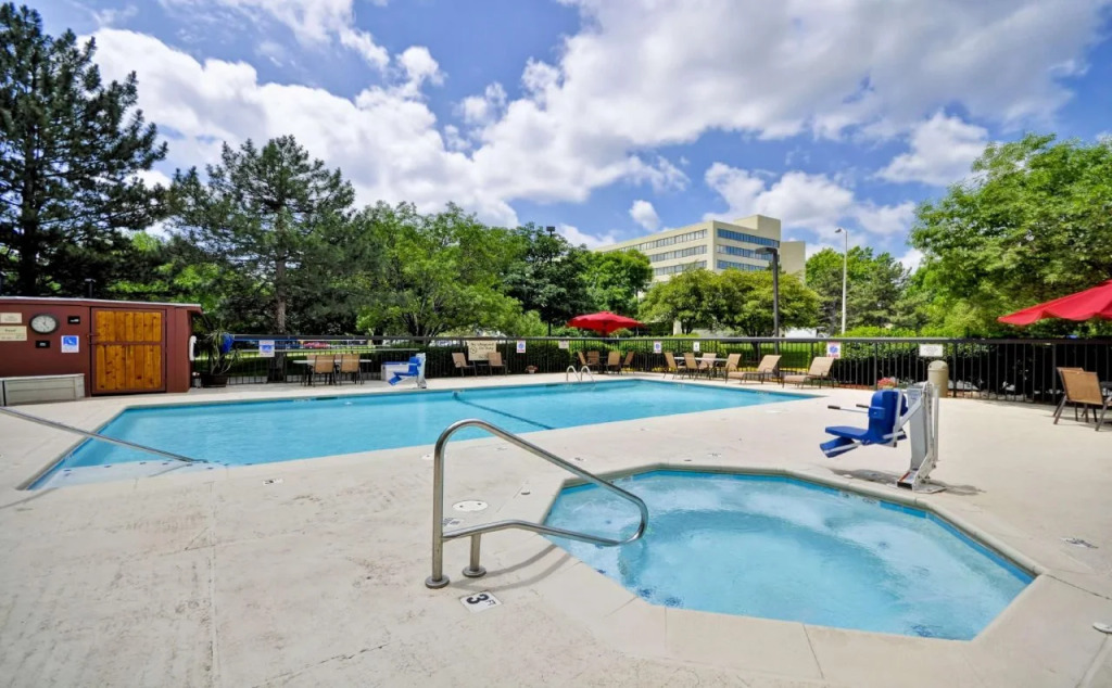 Hampton Inn Overland Park