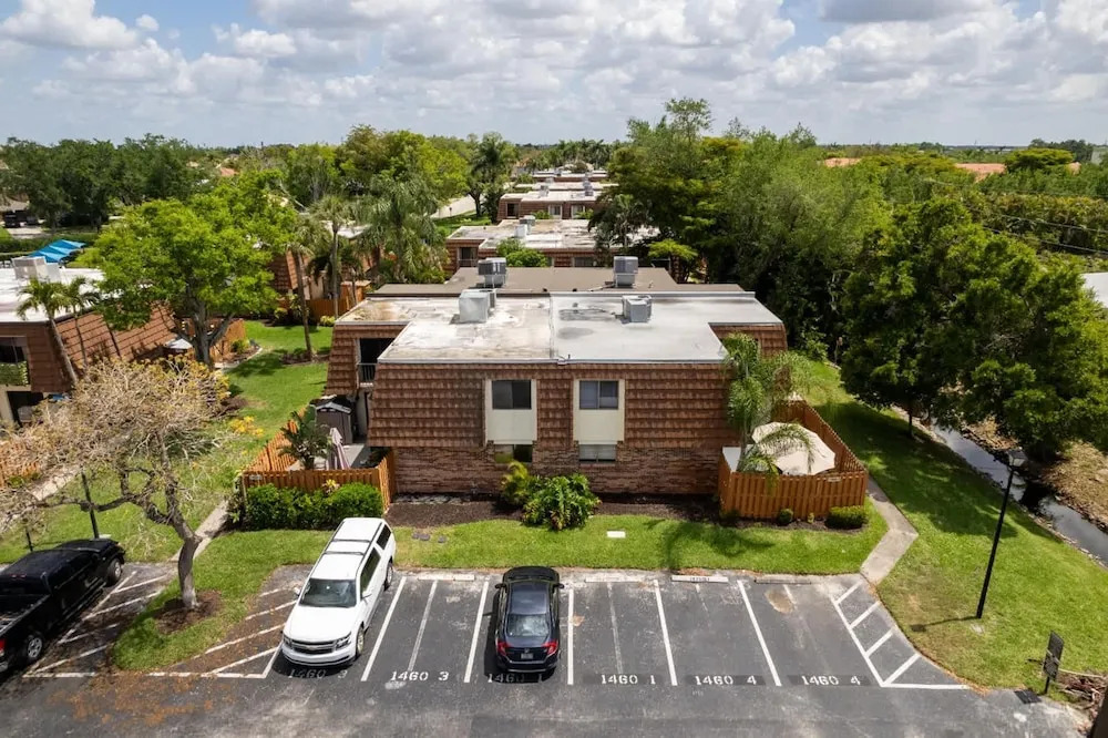 Spacious 2BR Pool Patio Escape Mins to Beach