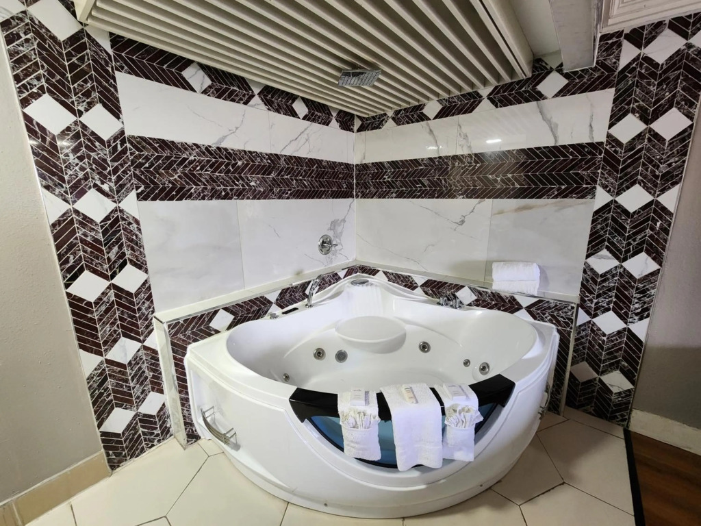 Americas Best Value Inn and Suites Little Rock
