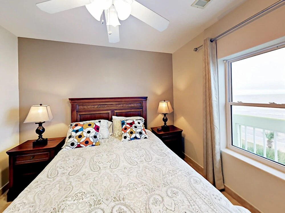 Seawall Condo #501 3 Bedrooms 2 Bathrooms Condo
