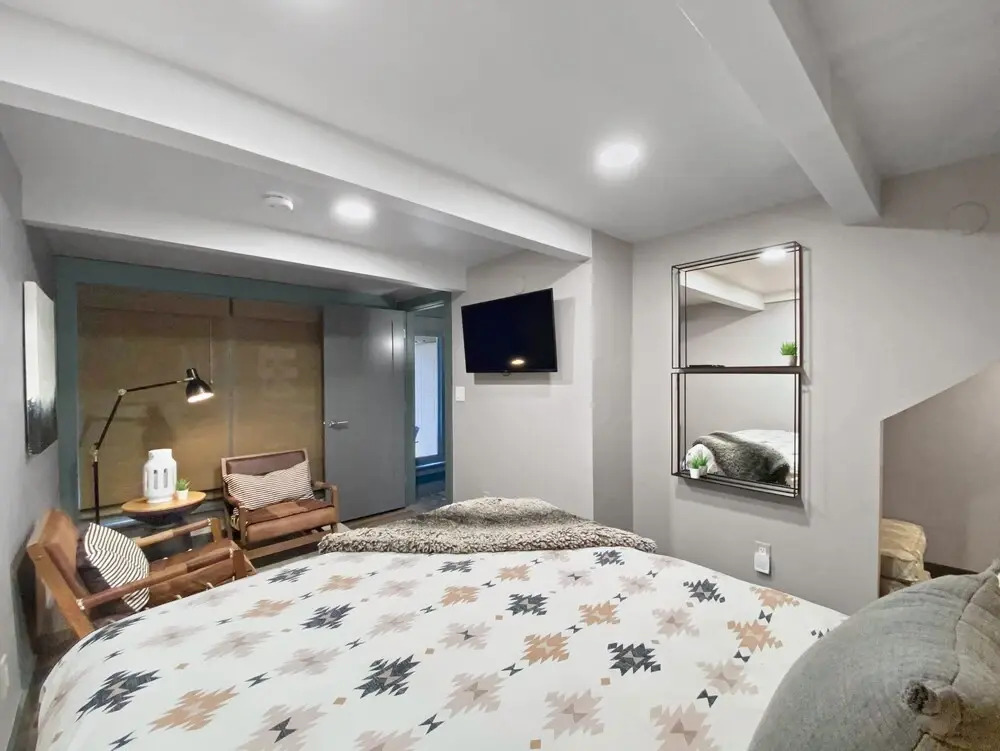 Falcon Condos N4 3 Bedroom Condo by Redawning