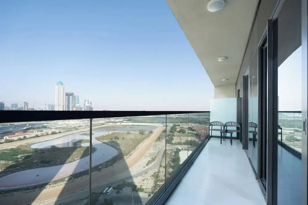 Luxury 2BR Skyline Retreat - Aykon City