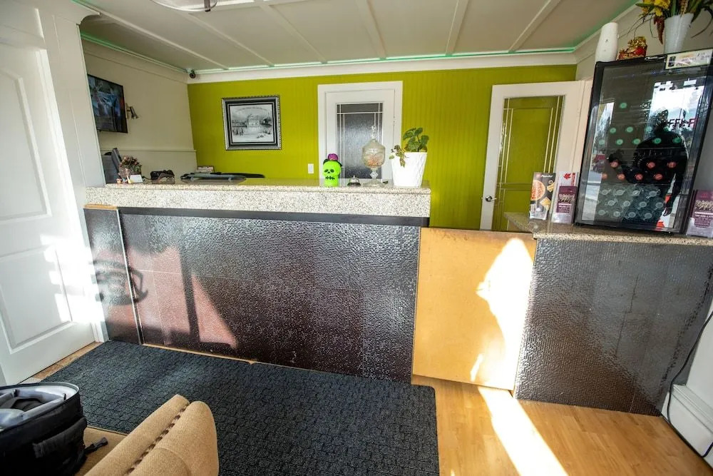 Camrose Motel