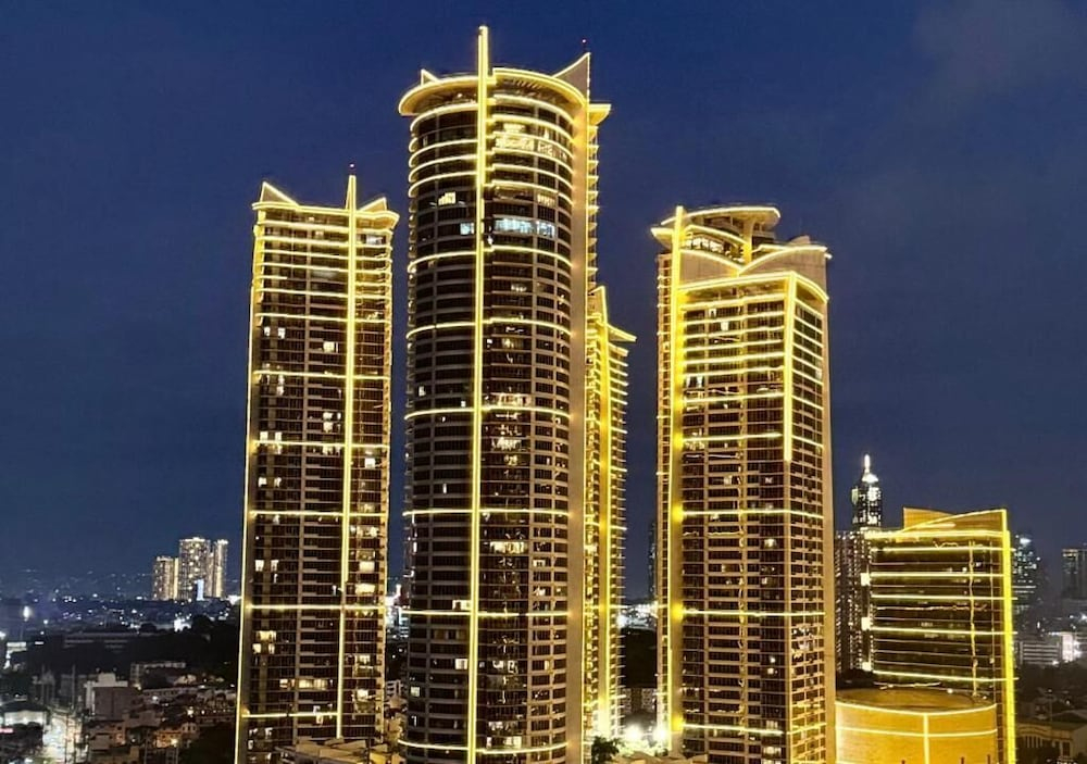 Eleve Suites