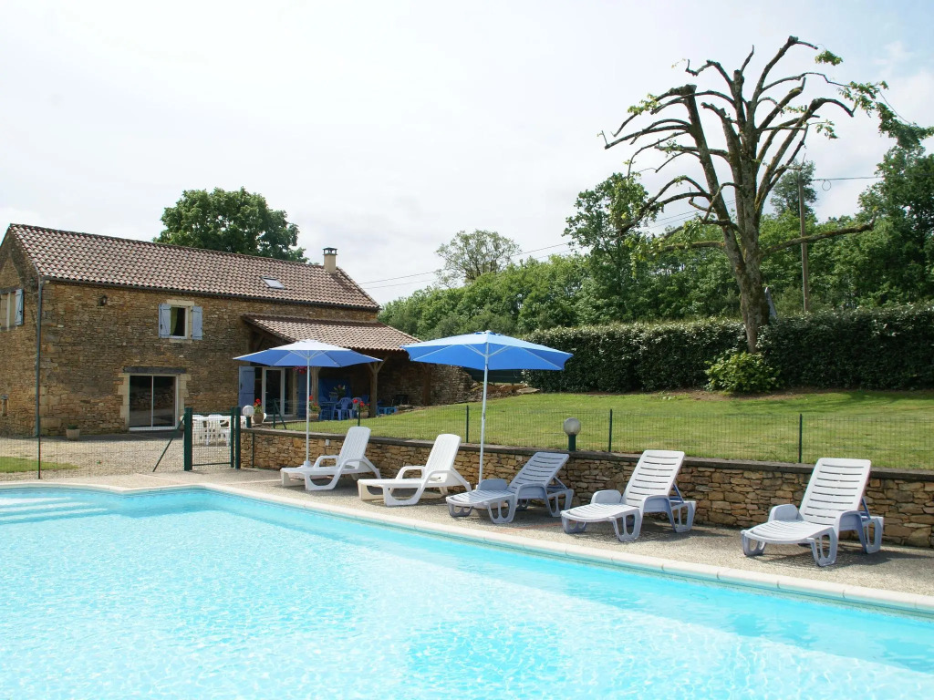 Beautiful Holiday Home with Pool in Saint-Pompont