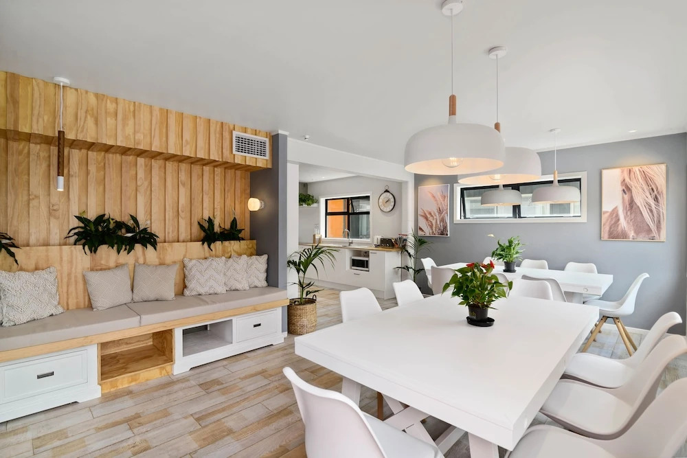 Splash Holiday Homes