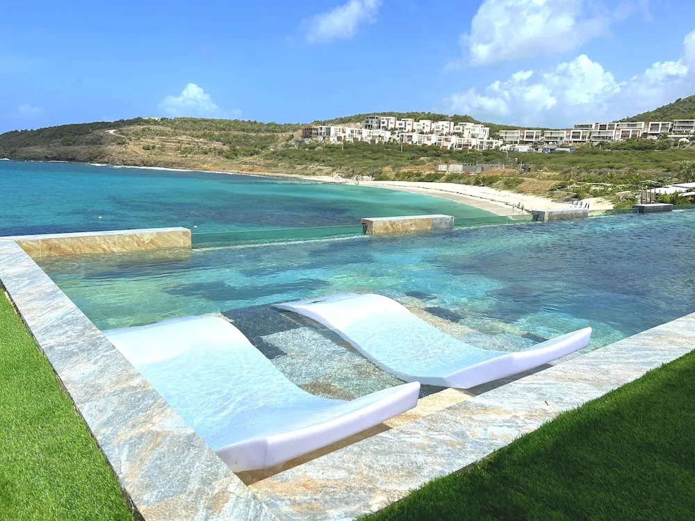 condostmaarten by the sea