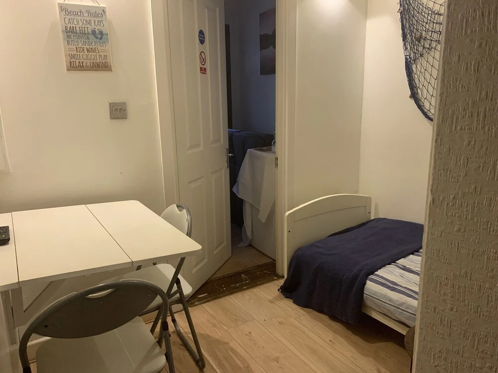 Compact Suite, 3 min From Beach - Inc Breakfast