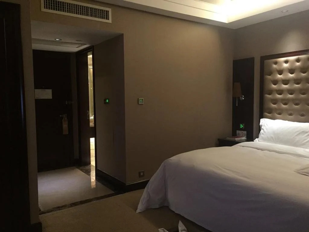 Bonjour Hotel