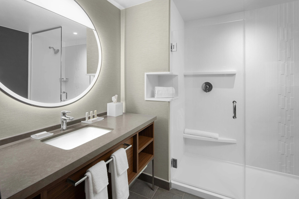 Courtyard by Marriott Lansing Downtown