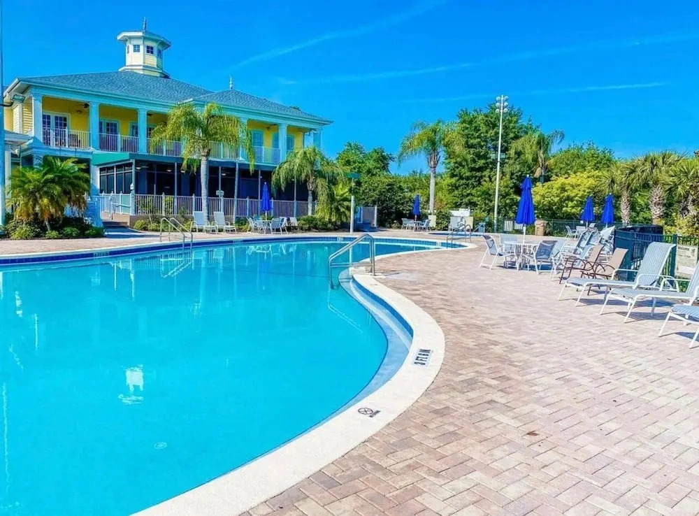 Go 38 - Bahama BAY in Davenport