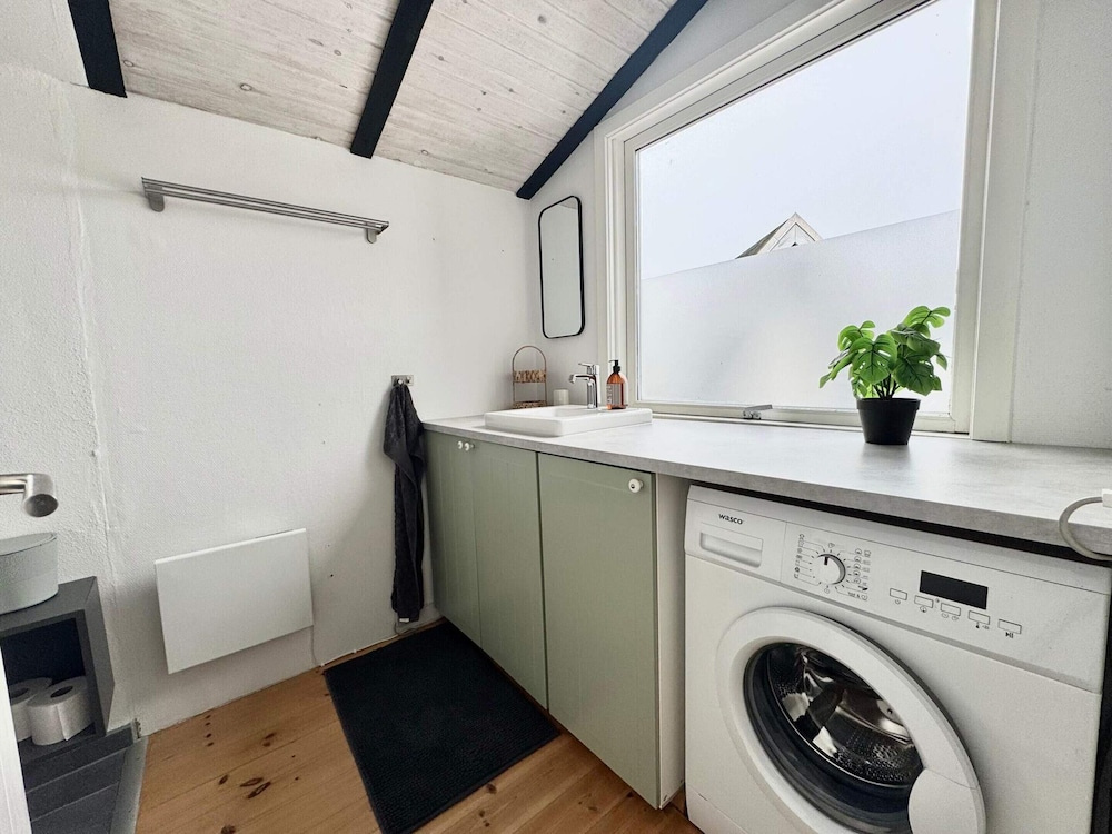 6 Person Holiday Home in Ronde