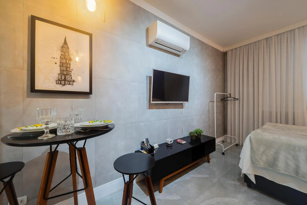 Lindo Apartamento frente para praia, Wi-Fi, estacionamento gratuito