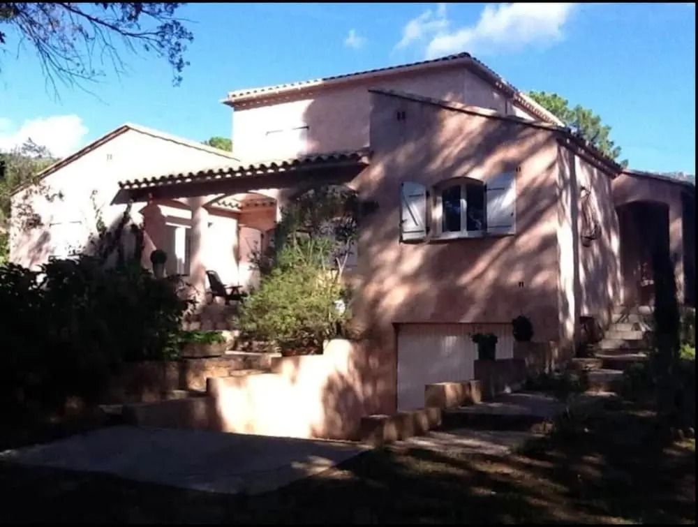 House With 3 Bedrooms in Porto-vecchio, With Enclosed Garden and Wifi
