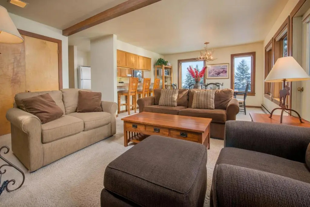JHRL - Crystal Springs #403, Amazing base location