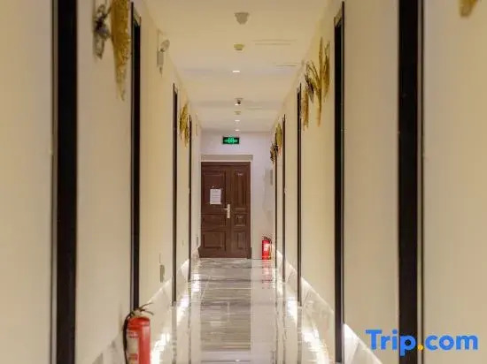 Zhongyang Hongguan Hotel Harbin Zhongyan Main Street