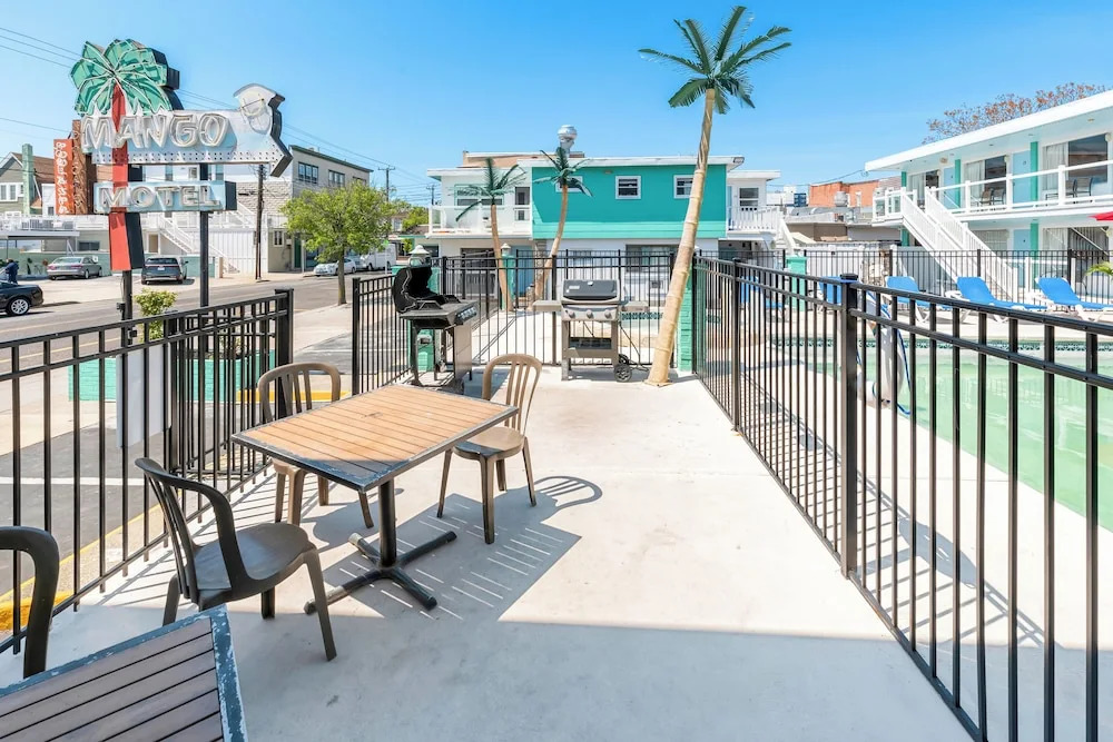 Mango Motel Wildwood Beach & Boardwalk