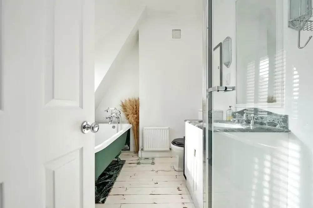 Contemporary 1 bed Apartment Chelsea