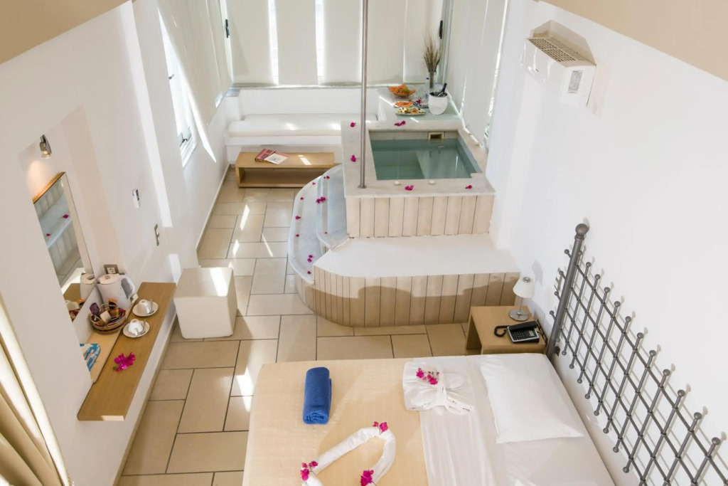 Antinea Suites Hotel & Spa