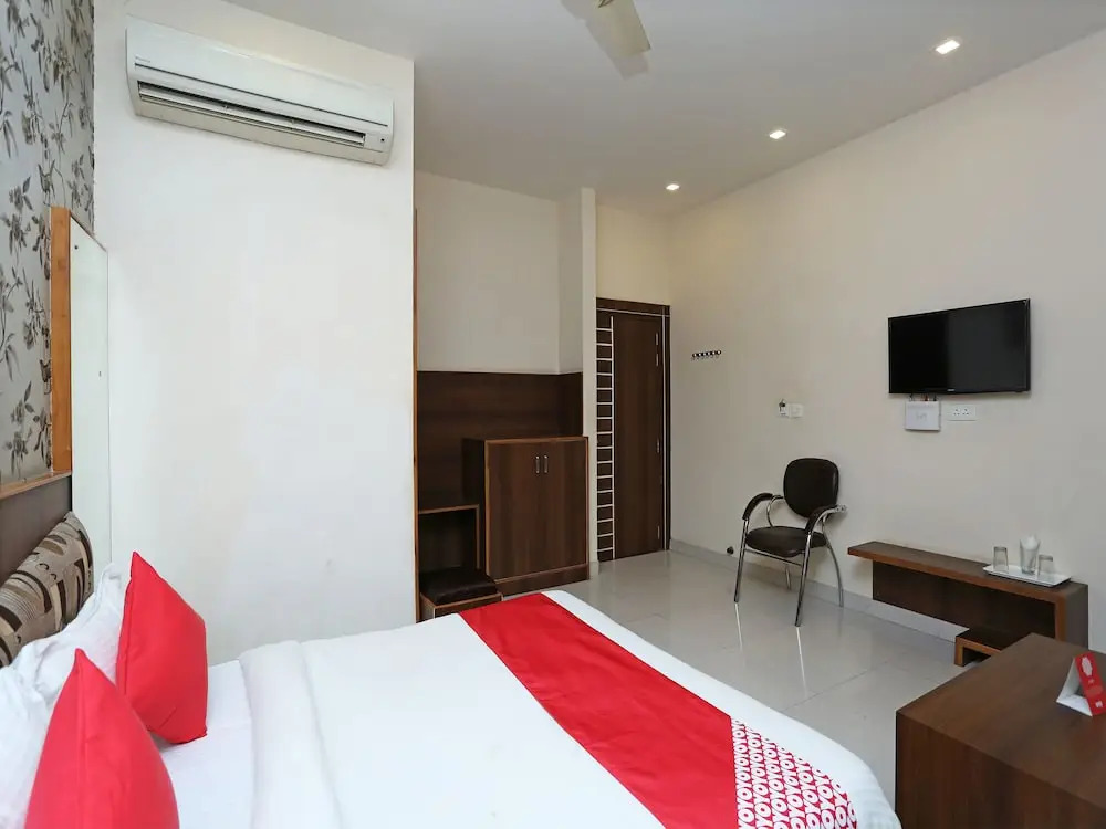 OYO 7209 Hotel Rama Palace