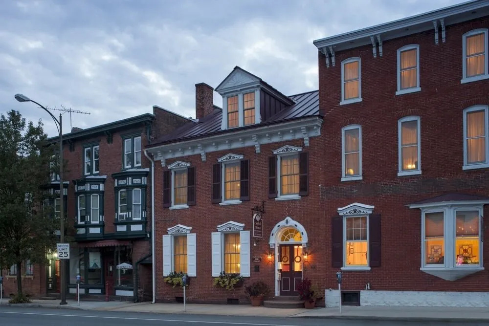 Carlisle House Bed and Breakfast
