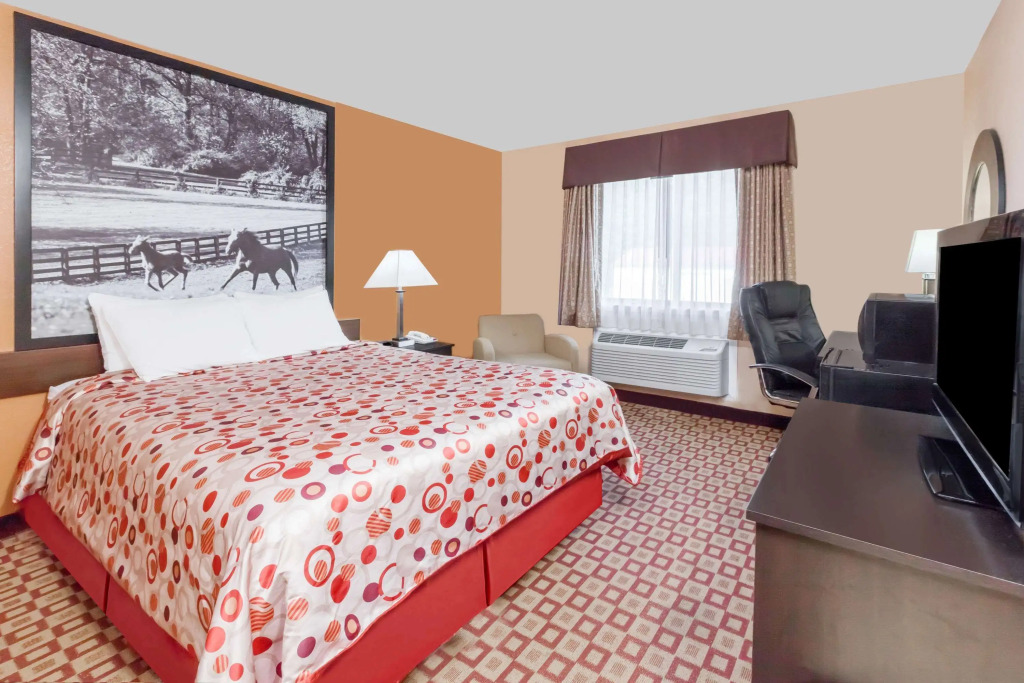 Super 8 South by Wyndham