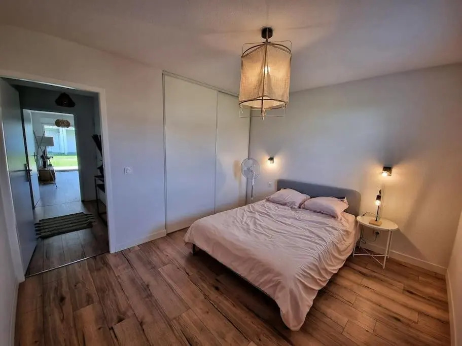 Appartement in Mimizan's center with pool & BBQ