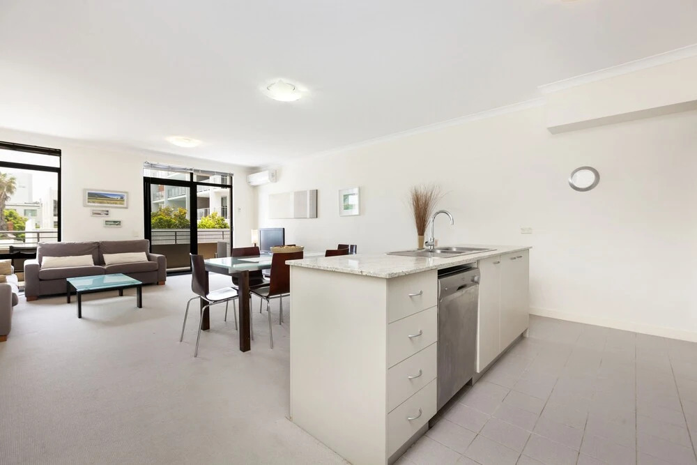 Executive Spacious Inner City Apartment