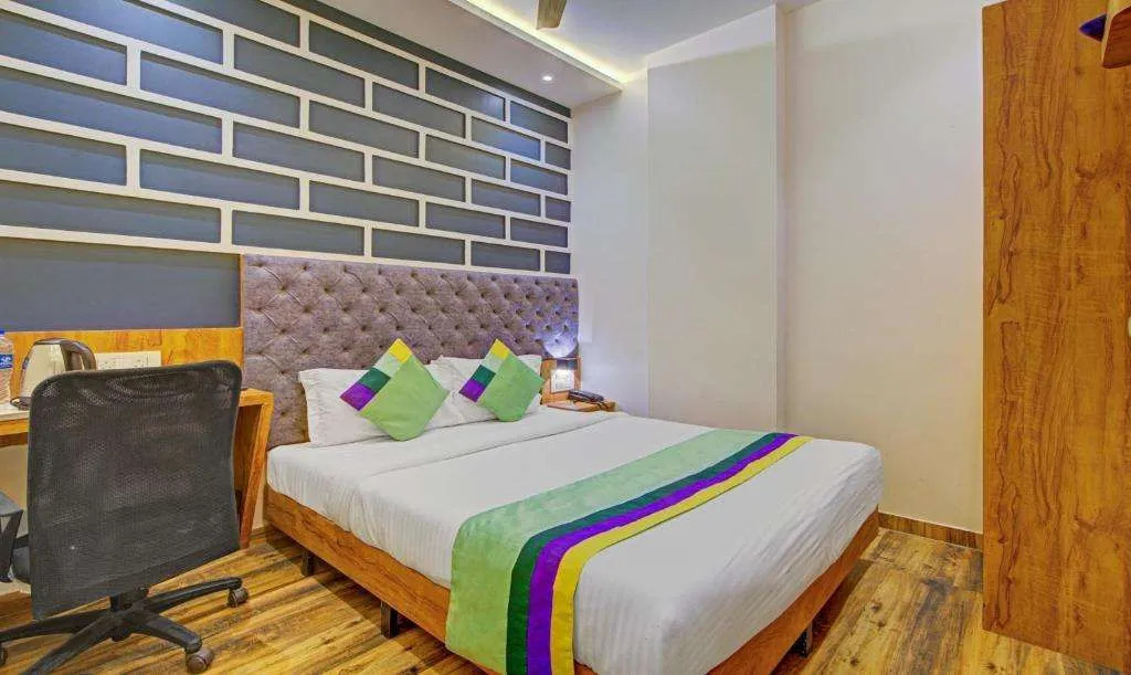 Treebo Prince Andheri East