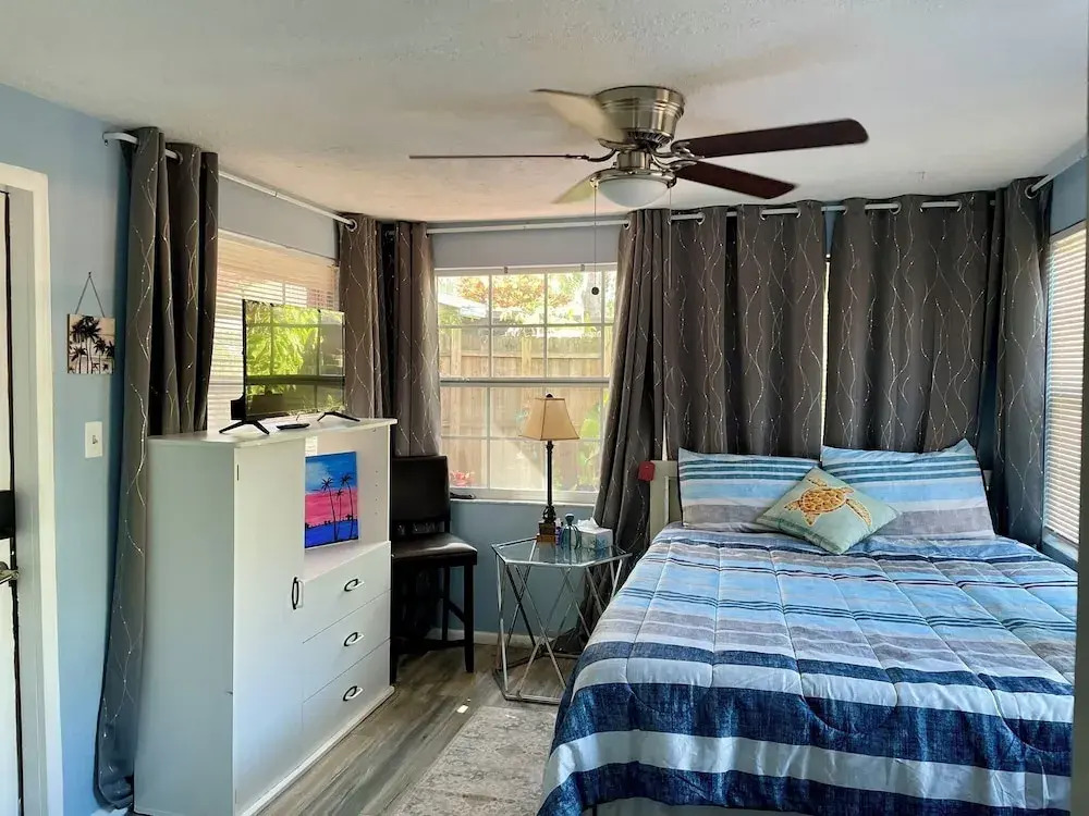 Gulf Side Getaway near Downtown Beaches