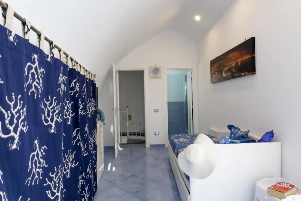 Blu Angel Relais