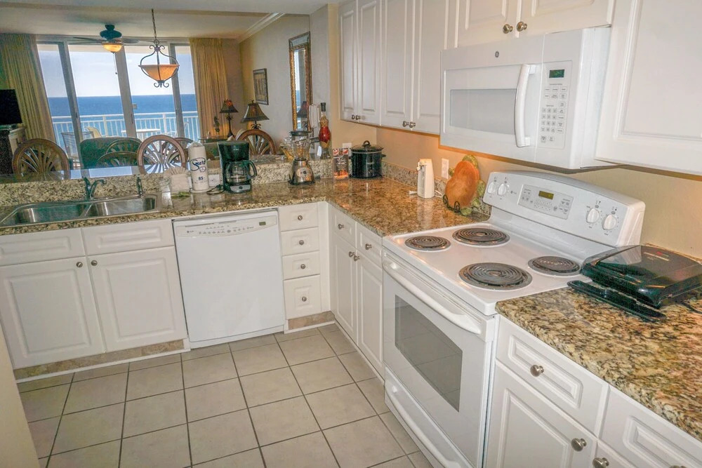 Emerald Beach 1725 - 1083851